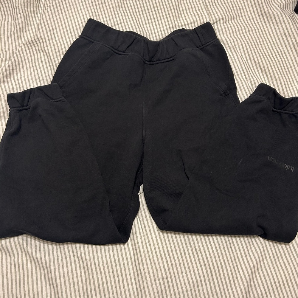lululemon loungeful croppped jogger